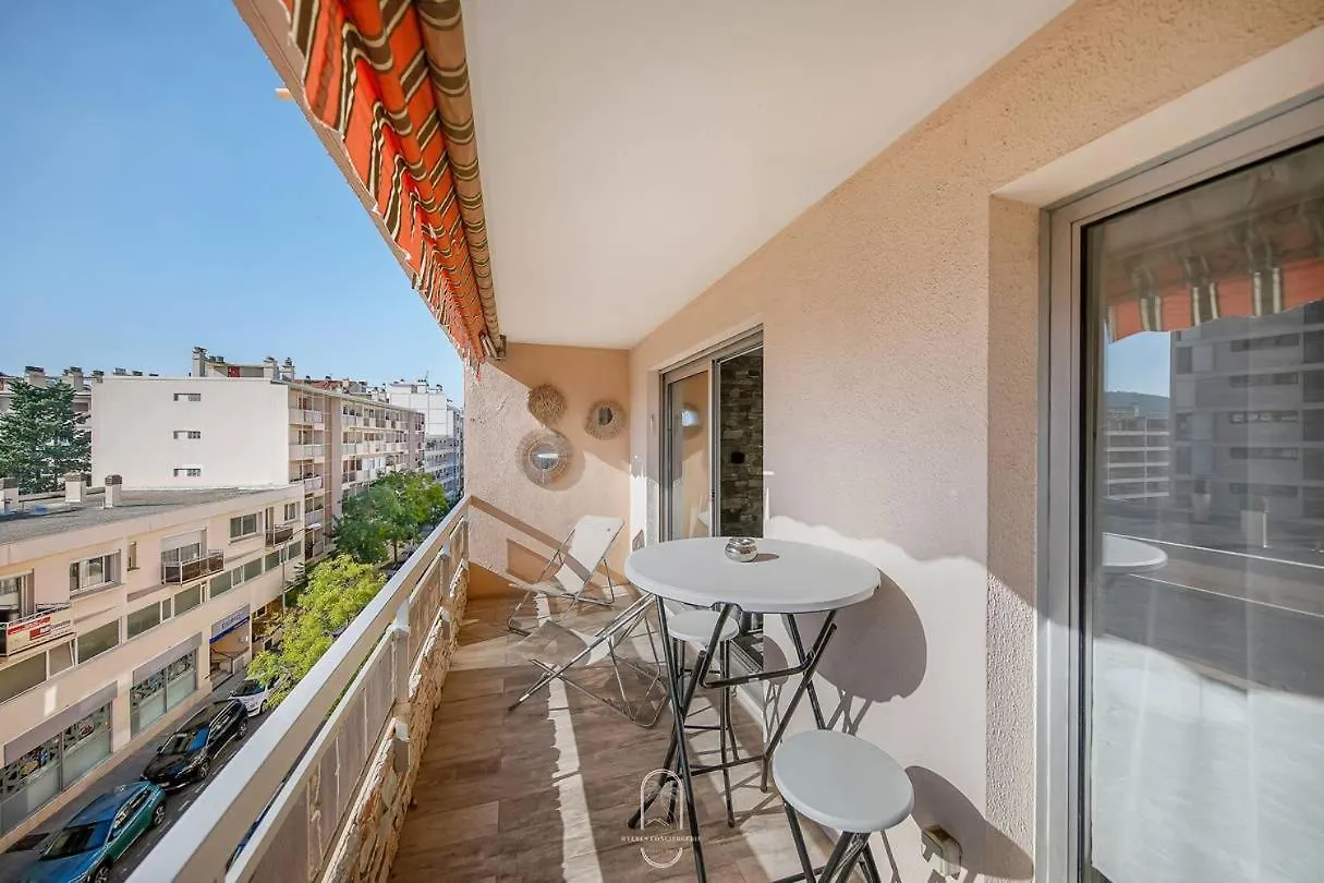 Ferienwohnung Hyeres Centre-Les Floralies T3/Clim/Garage/Balcon By Hc